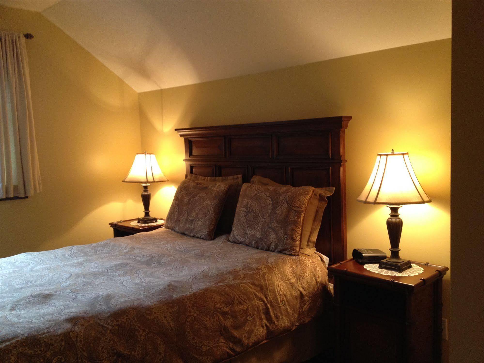 B&B Au Petit Marigot Mont-Tremblant Ngoại thất bức ảnh