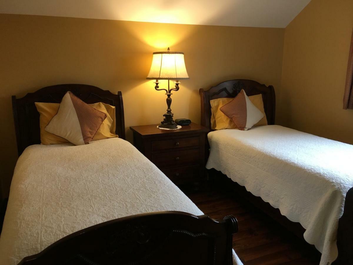 B&B Au Petit Marigot Mont-Tremblant Phòng bức ảnh